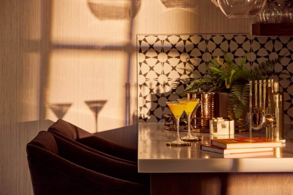Cosy bar with cocktails and decor
