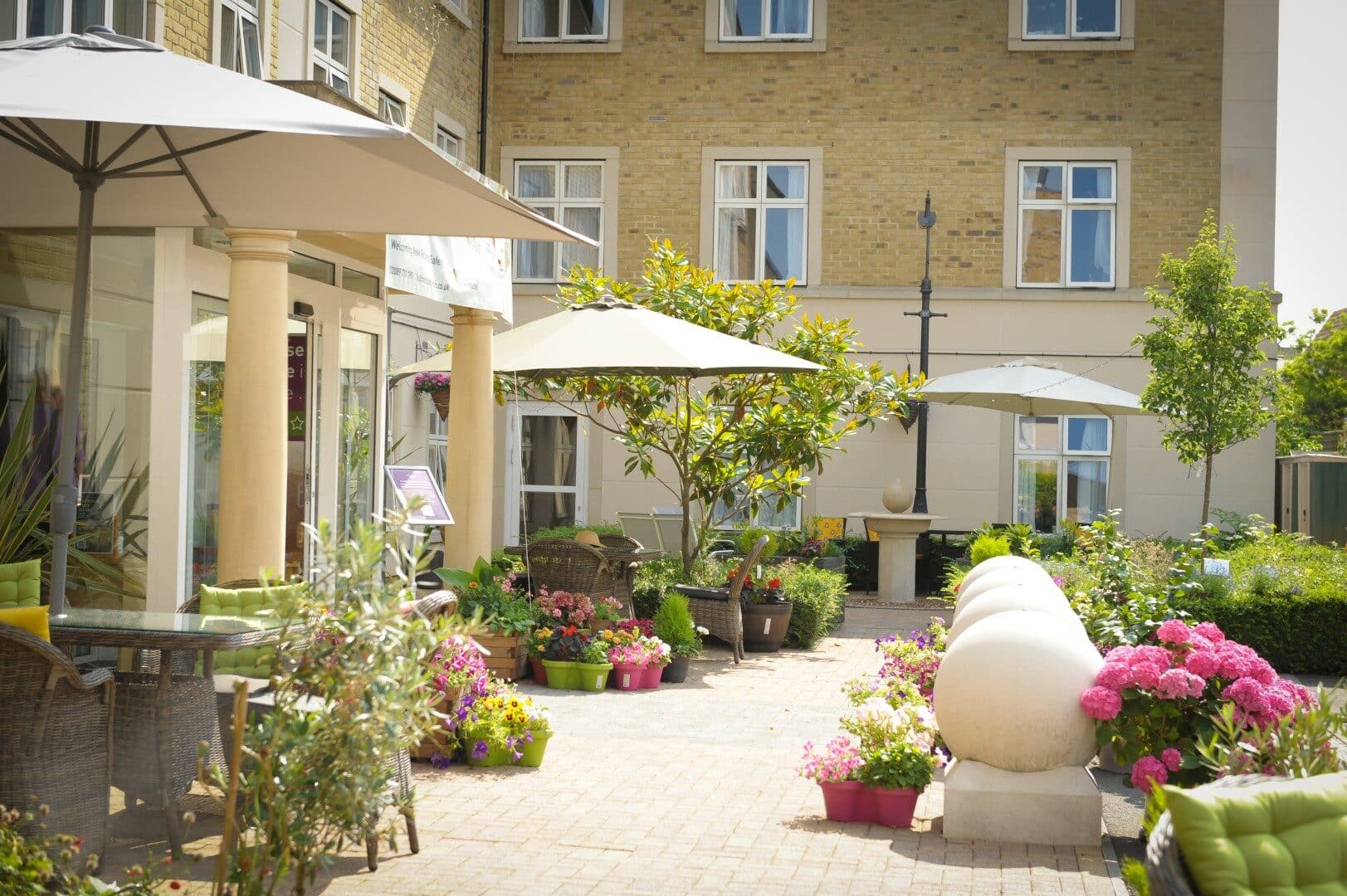 Hallmark Kew House Luxury Care Home Wimbledon, London